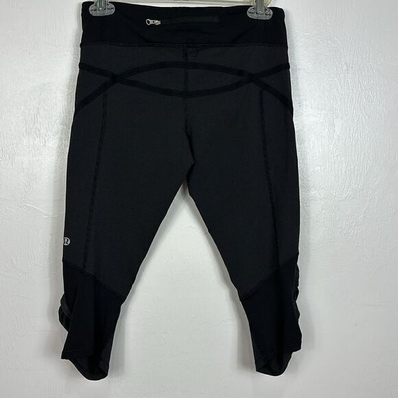 LULULEMON Athletica Run: Pace Crop Active Leggings Stripe Black Size 6 - Picture 3 of 8
